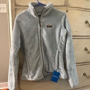 NWT women’s fluffy columbia jacket. 25% off original price! So comfy!!